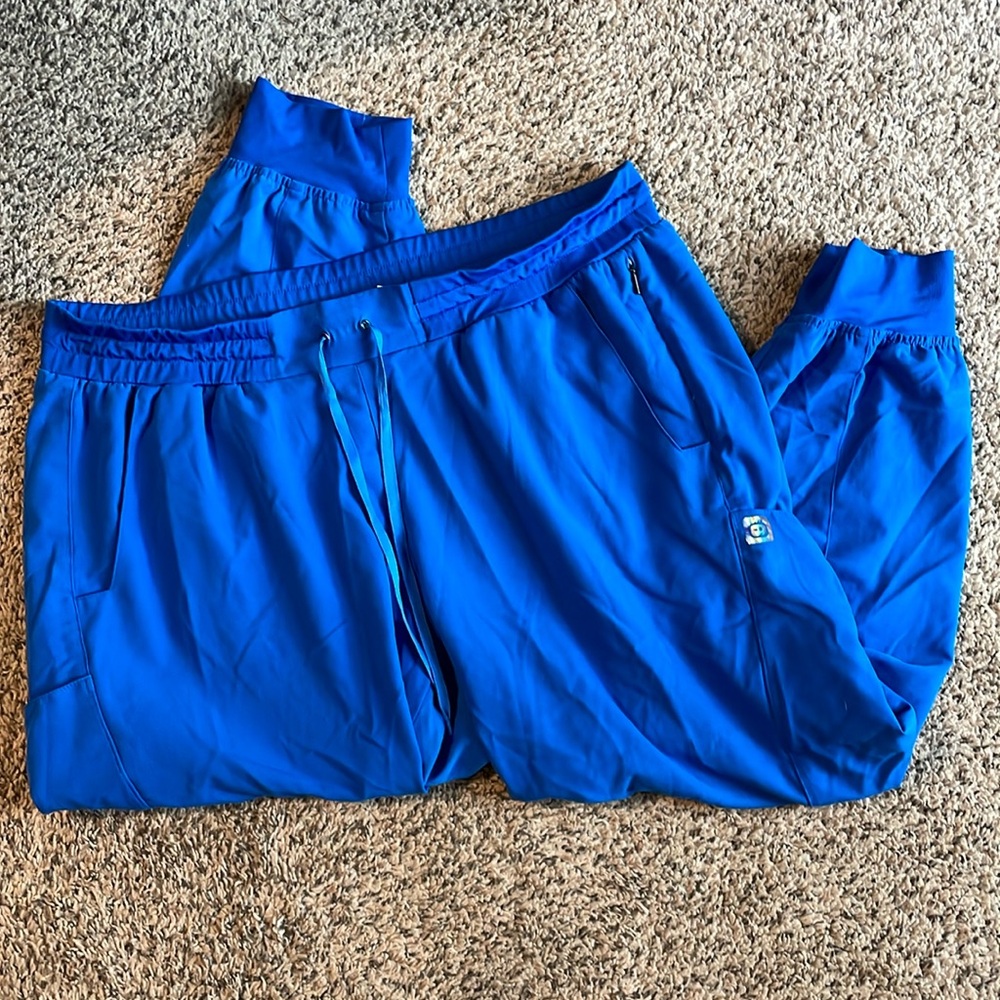Scrub pants